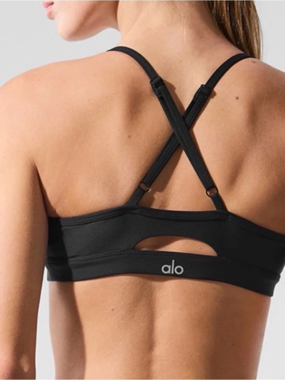 ALO Yoga Airlift Intrigue Bra Black Crossback Strappy Sports Bra Size XS